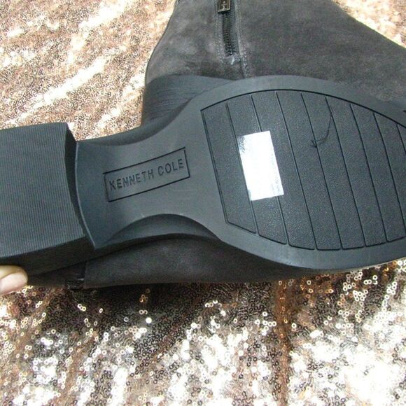 NIB Kenneth Cole suede ankle boots 8 - Picture 7 of 10